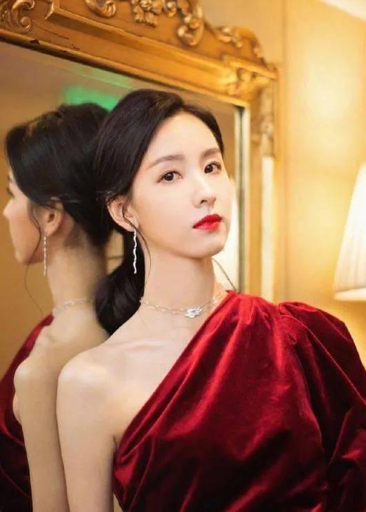 娱乐圈最新爆料周扬小说,娱乐圈风云再起，揭秘明星背后的秘密